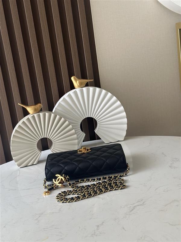 2026127205136409 620